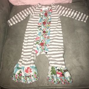Ricrac and ruffles Christmas romper